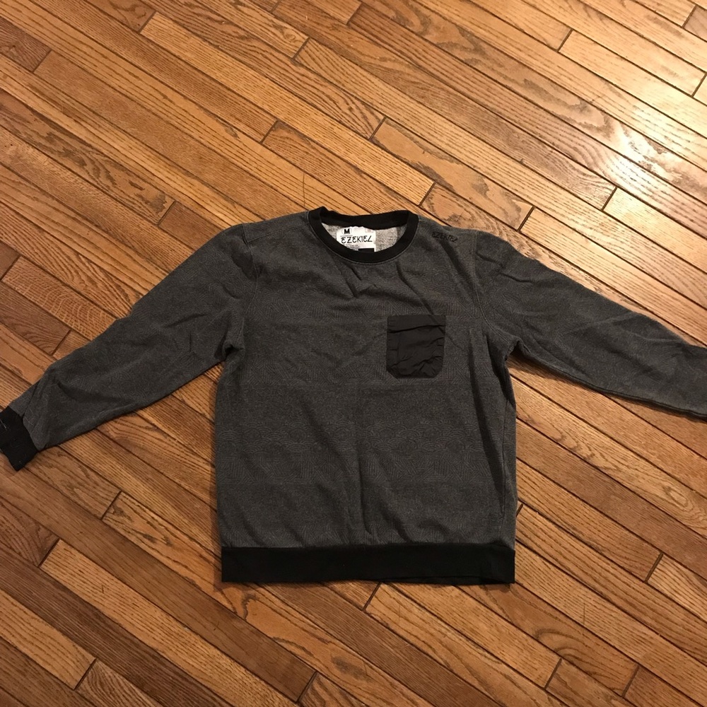 Ezekiel Grey/Black Patterned Sweater, Medium